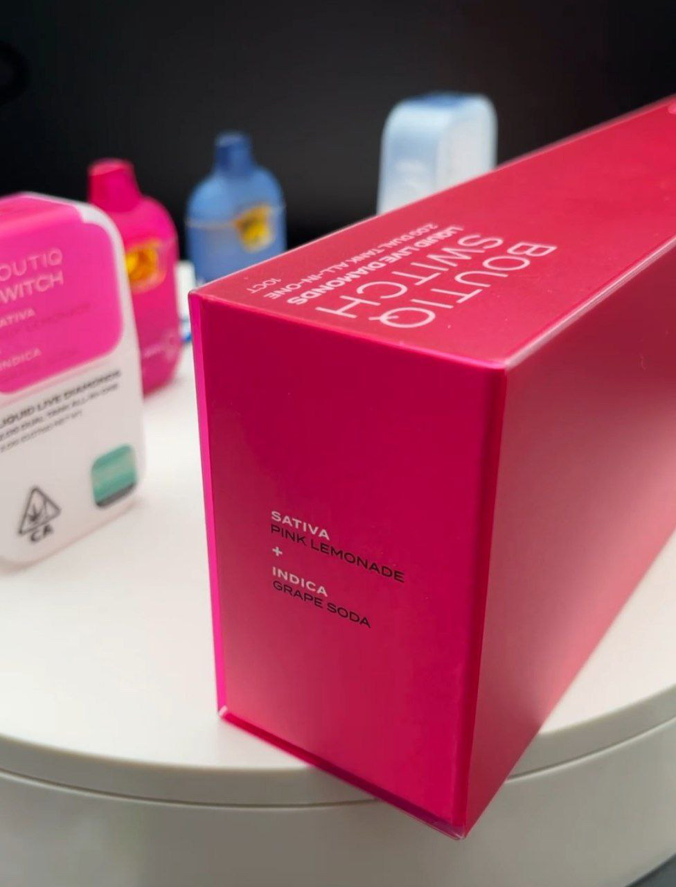 Boutiq Switch V3 Liquid Live Diamonds 2.0G Dual Tank - Image 6